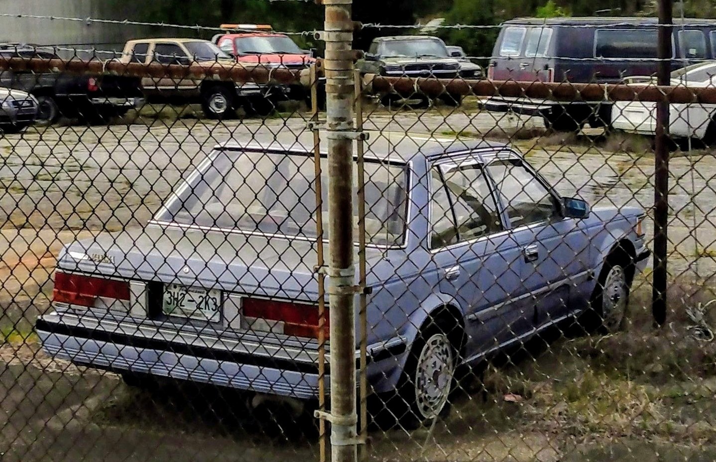 3H2-2K3, Nissan Maxima 1st gen Sedan (U11), 1984–1988