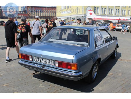т721ме71, Opel Commodore