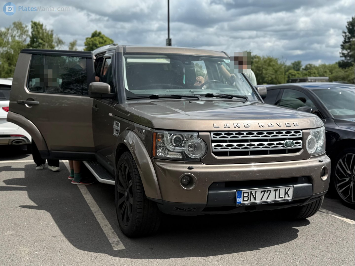 BN 77 TLK, Land Rover Discovery 4th gen (LR4) (L319), 2009–2016