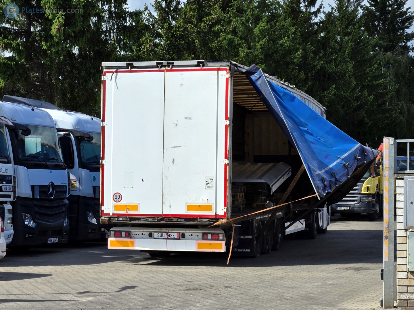 SUU 92E, Krone Safe Liner 