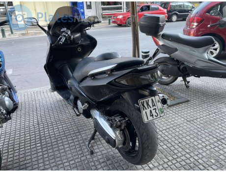 KKA-143, Yamaha TMAX