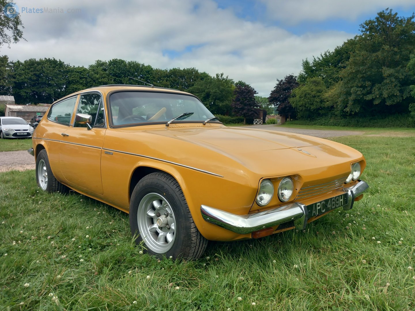 APC469H, Reliant Scimitar 