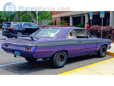 IU4 136, Plymouth Valiant