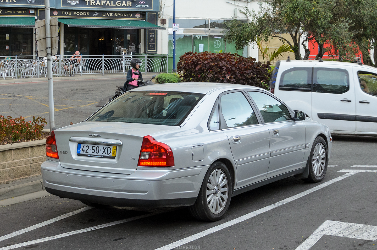 42-50-XD, Volvo S80 1st gen (184), 1999–2006