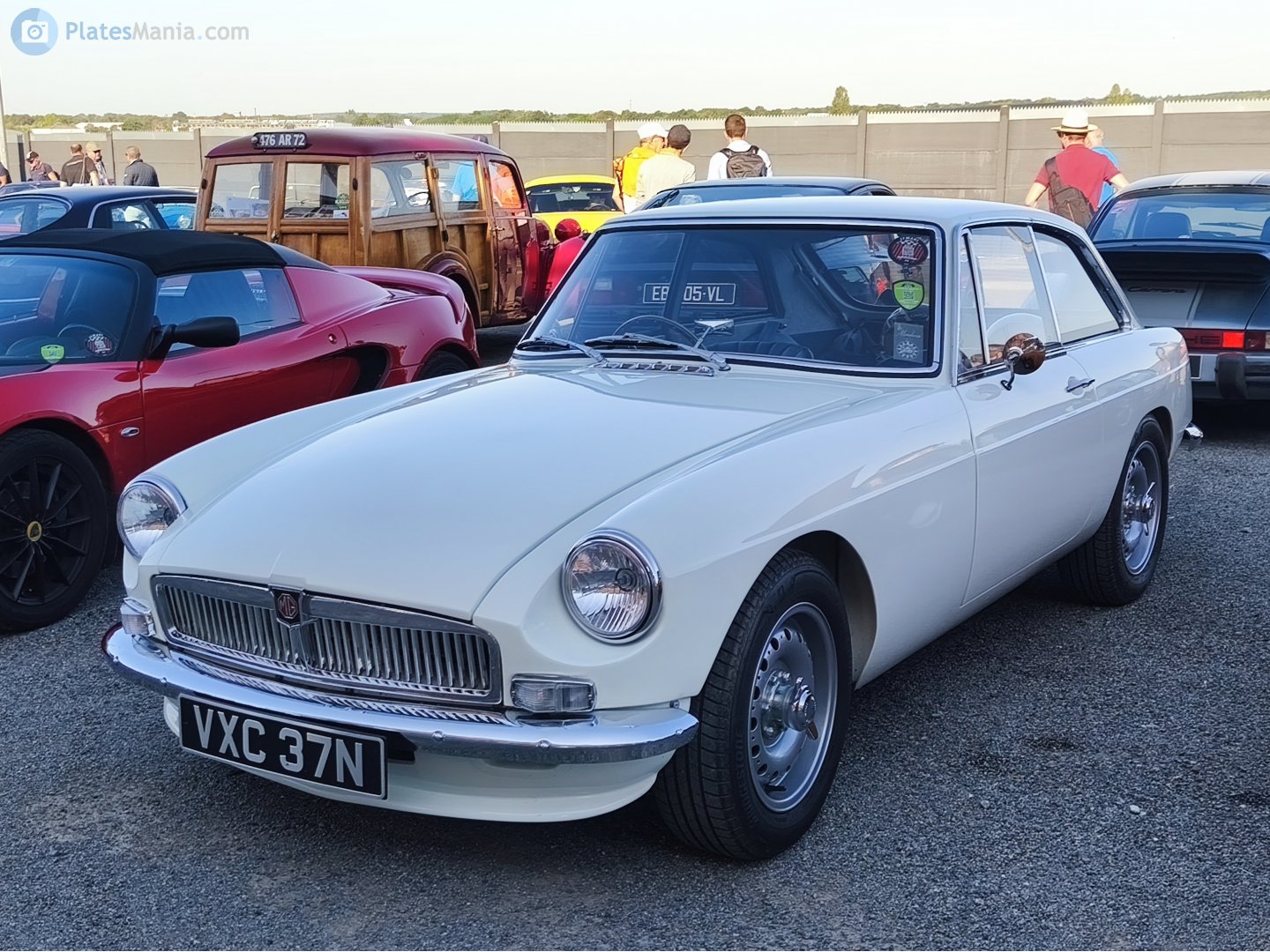 VXC37N, MG B 1st gen GT Coupé, 1965–1980