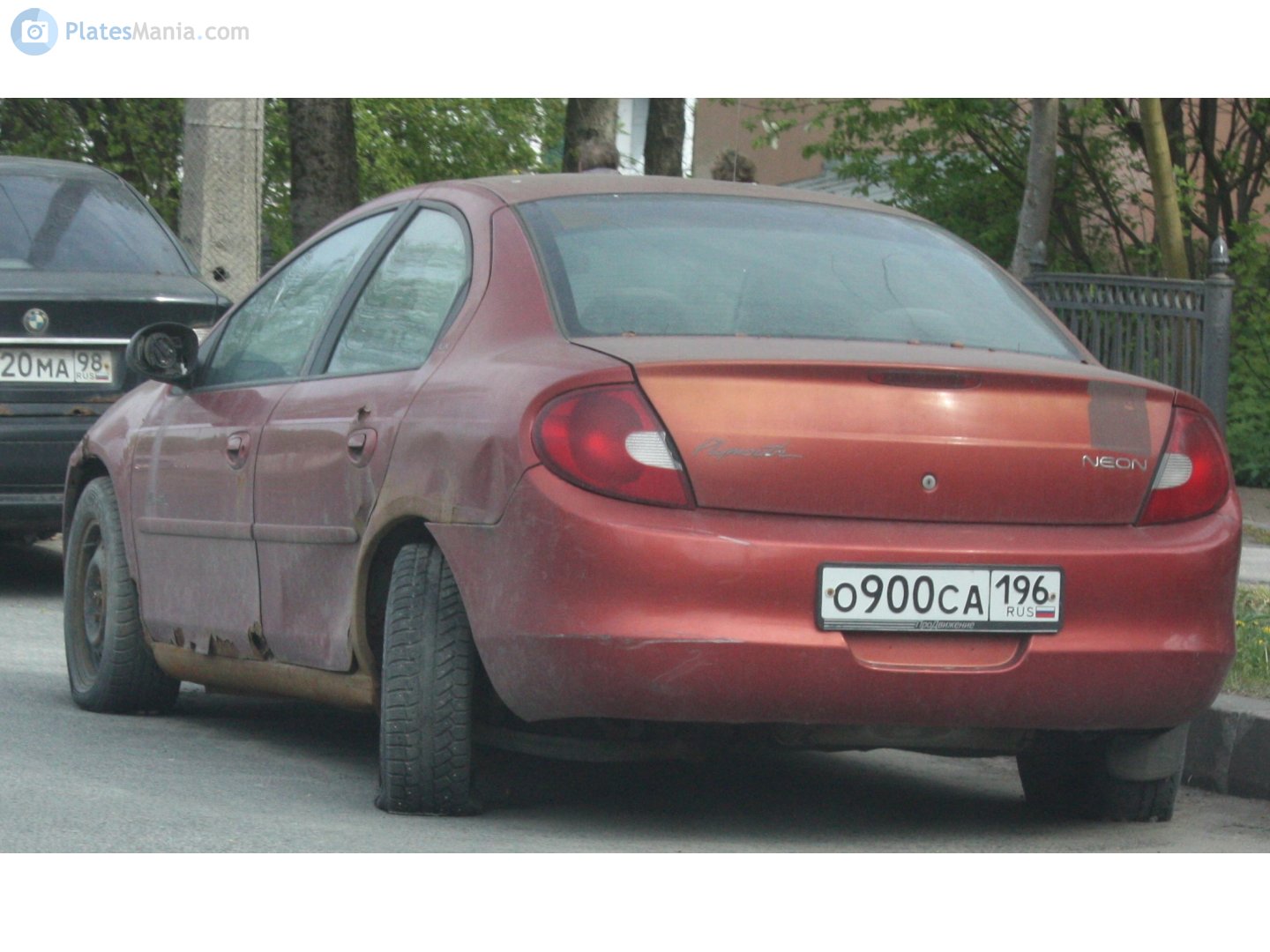 о 900 са 196, Plymouth Neon 2nd gen (PL2), 1999–2001