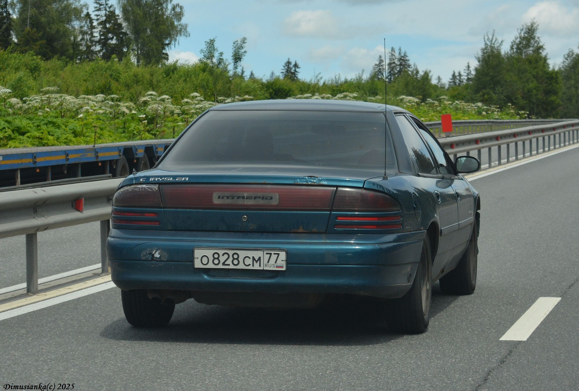 о 828 см 77, Chrysler Intrepid 1st gen (LH; CA-market), 1992–1997