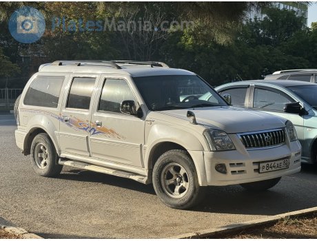 р844ае82, BAW Luling SUV