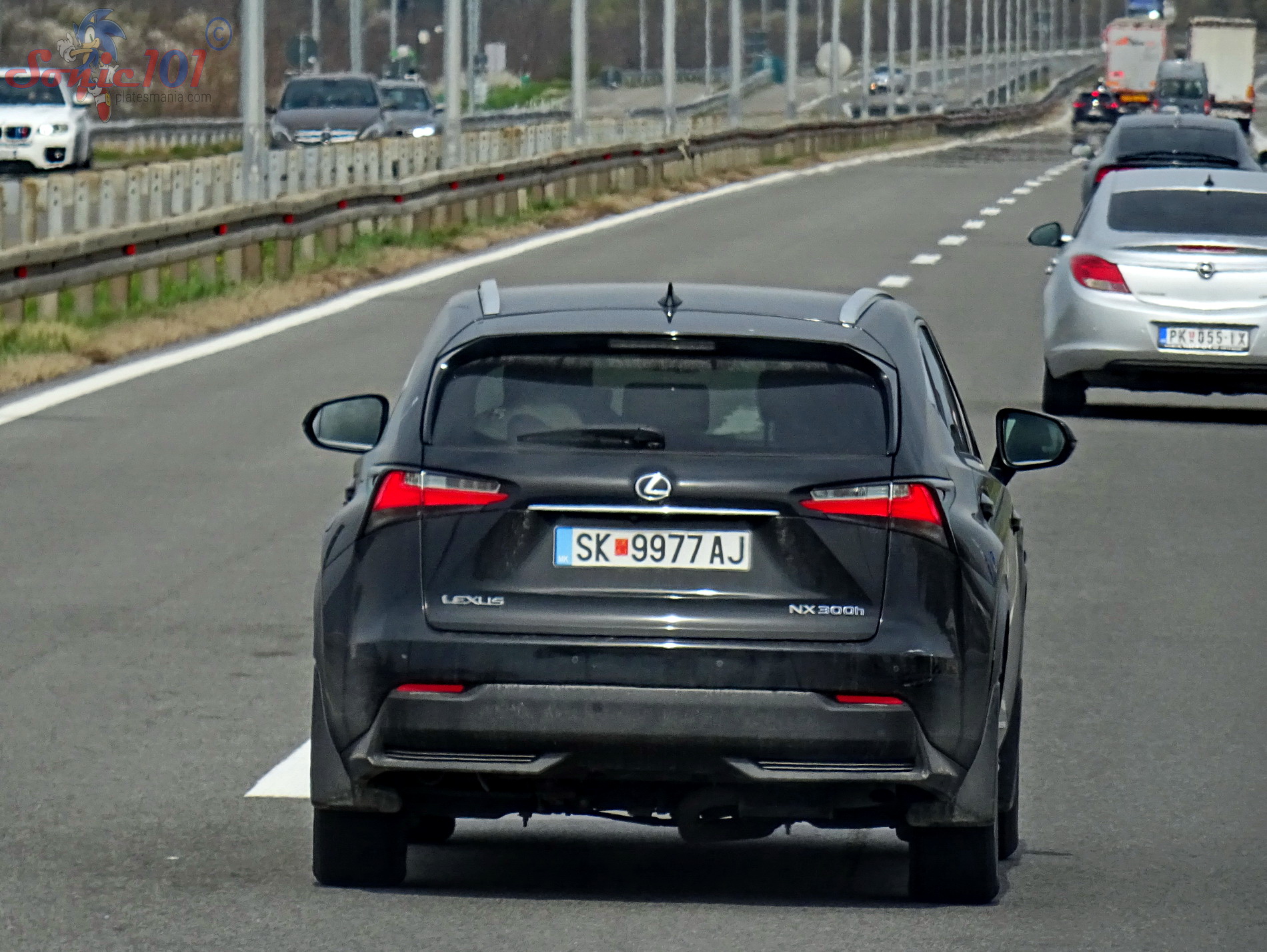 SK 9977 AJ, Lexus NX 1st gen (AZ10), 2014–2017