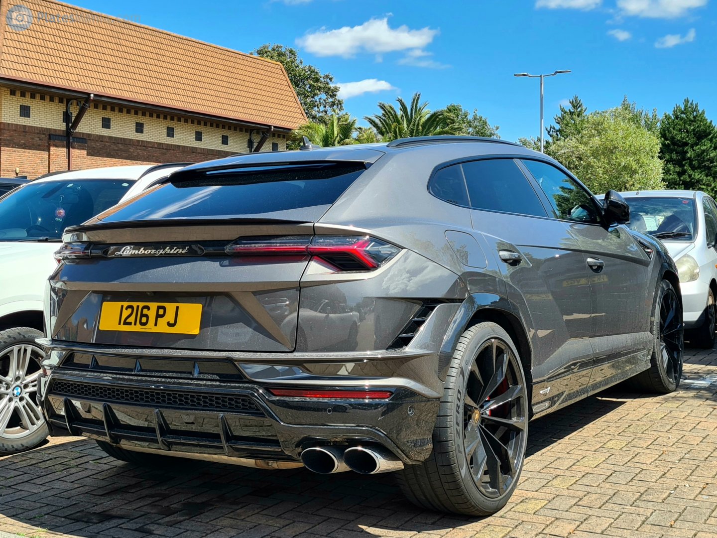 1216PJ, Lamborghini Urus 1st gen, 2018–