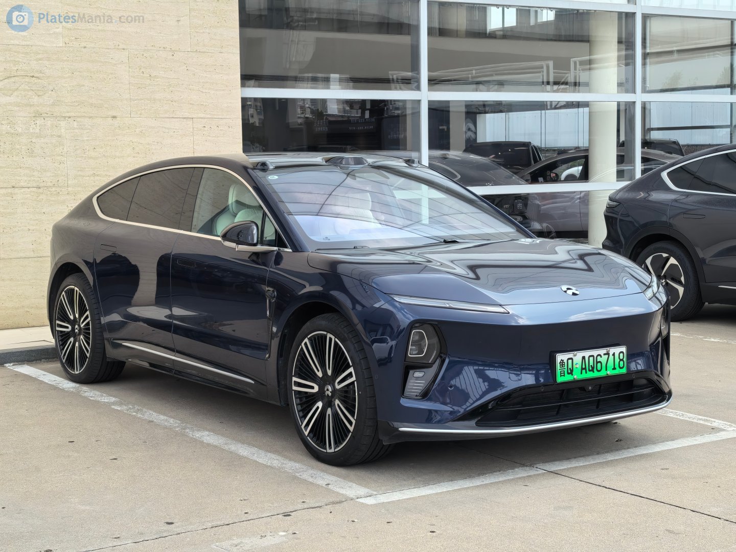 鲁Q·AQ6718, NIO ET9 