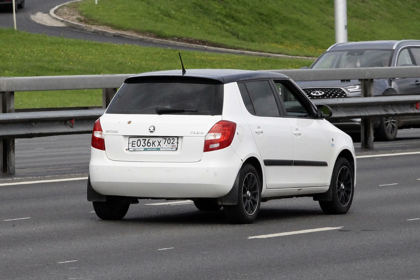 е 036 кх 702, Skoda Fabia 2nd gen Hatch (5J2/542), 2007–2014
