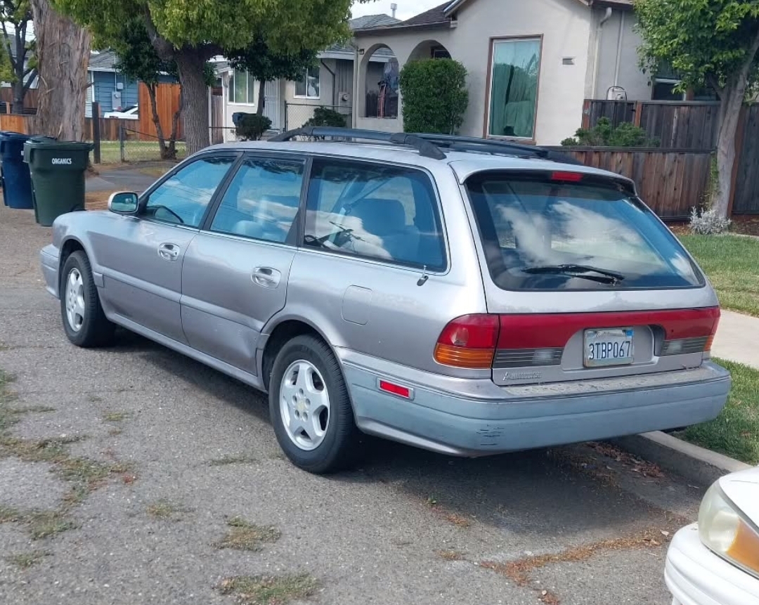 3TBP067, Mitsubishi Diamante 1st gen Wagon (K4), 1993–1996