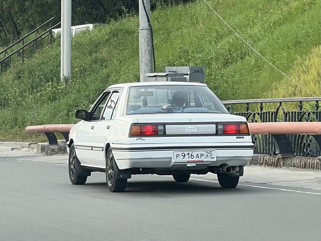 р 916 ар 25, Nissan Liberta Villa 2nd gen Sedan (N13), 1986–1990