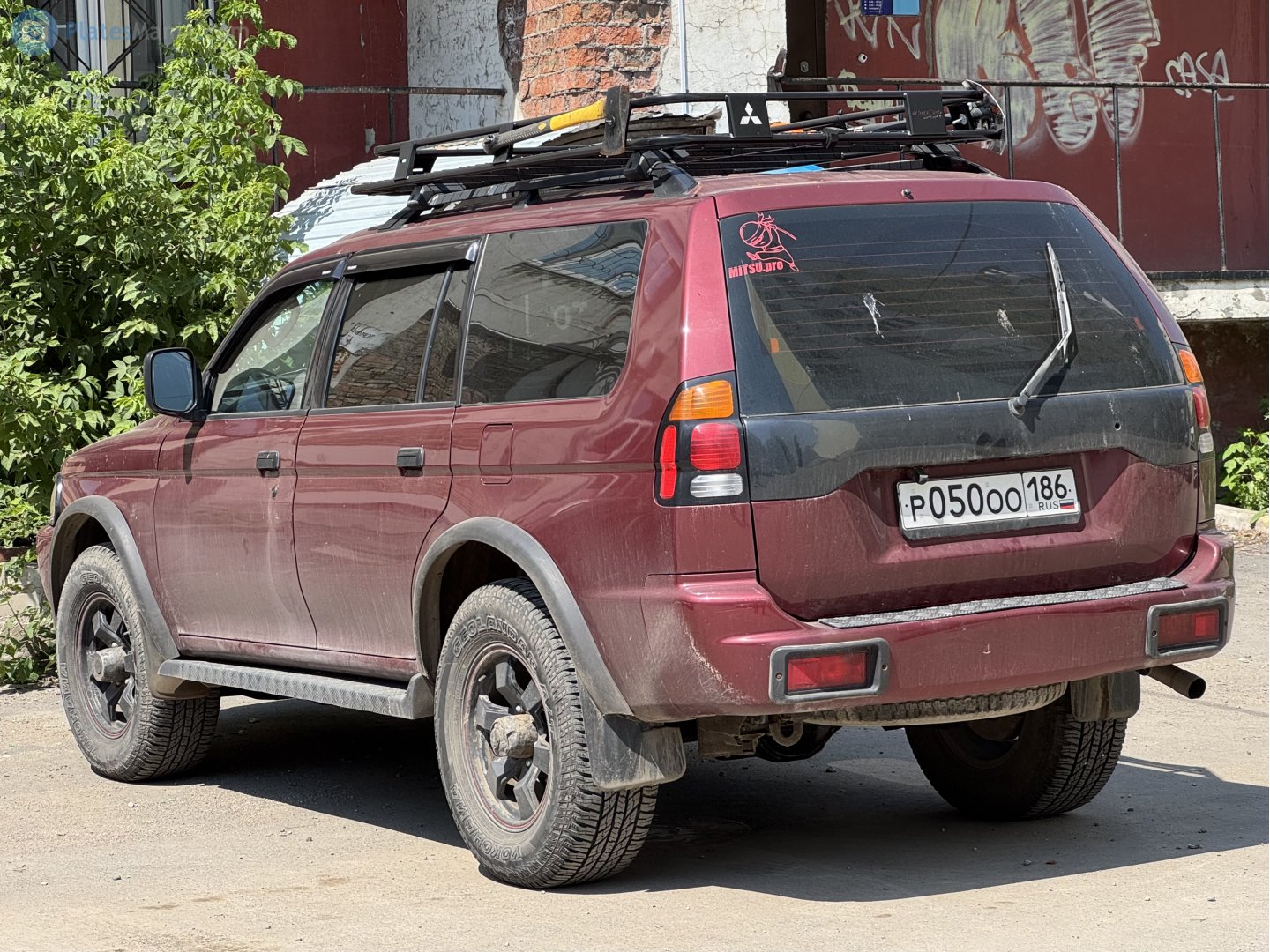 р 050 оо 186, Mitsubishi Montero Sport 1st gen (K80/K90/PA), 1996–2008