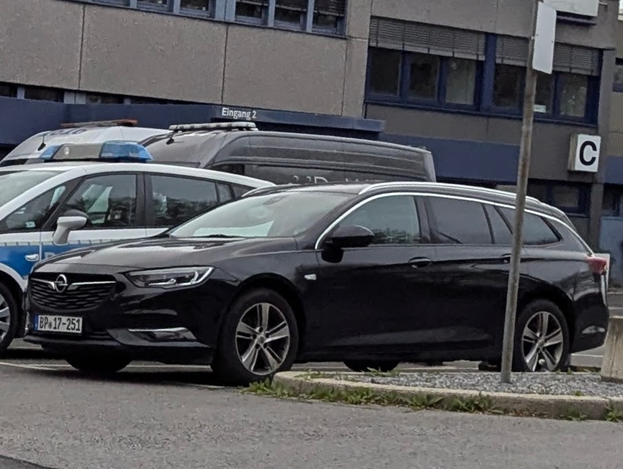 BP 17-251, Opel Insignia 2nd gen Sports Tourer (B; Z18), 2017–2022