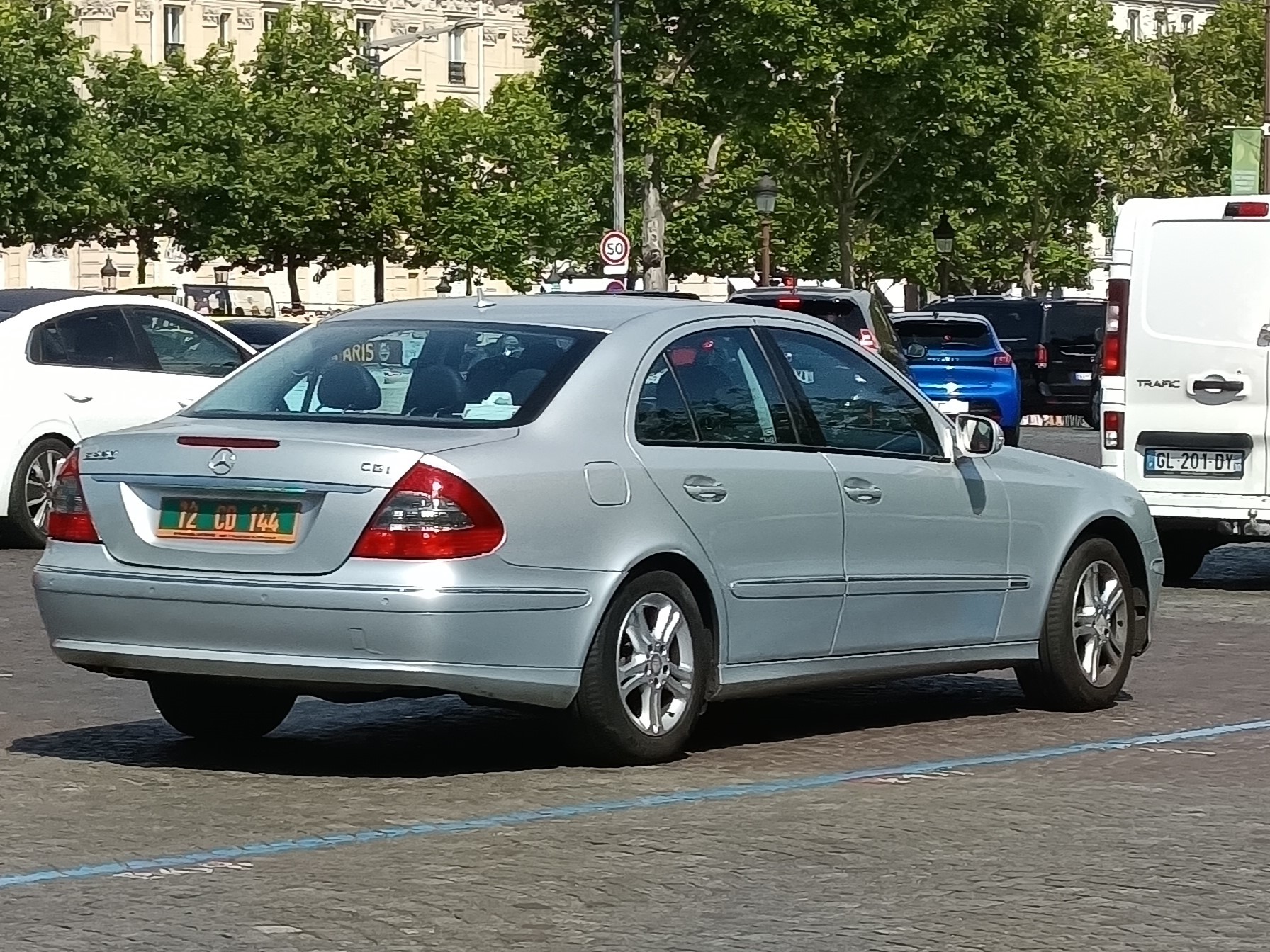 72 CD 144, Mercedes-Benz E-Klasse 3rd gen Sedan (W211), 2002­–2009