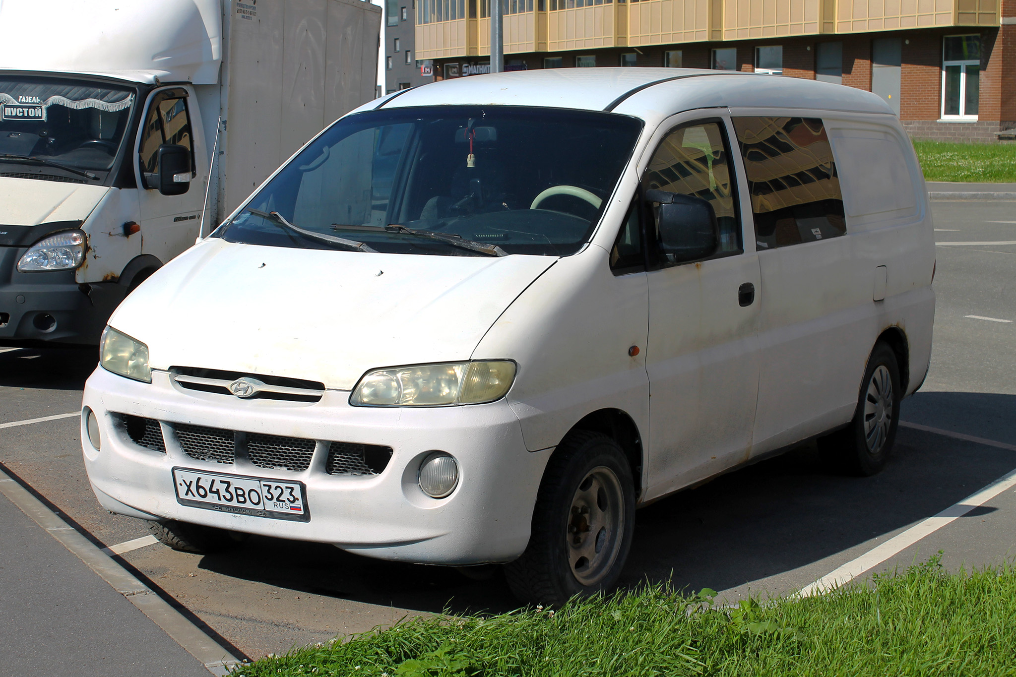 х 643 во 323, Hyundai H200 1st gen Van (A1; NL-market), 1997–2007