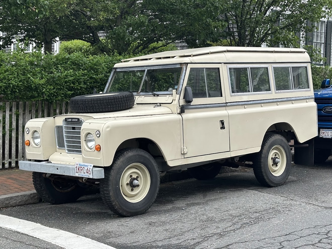 1KPC 46, Land Rover Series III 109'' 3-door Hardtop Van, 1971–1985