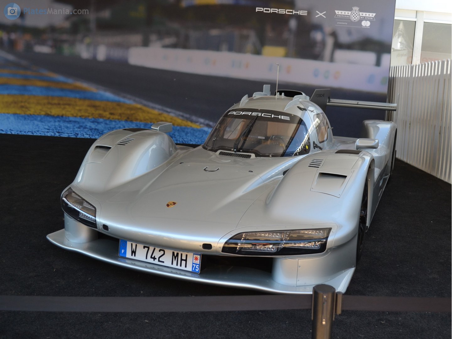 W-742-MH, Porsche 963 