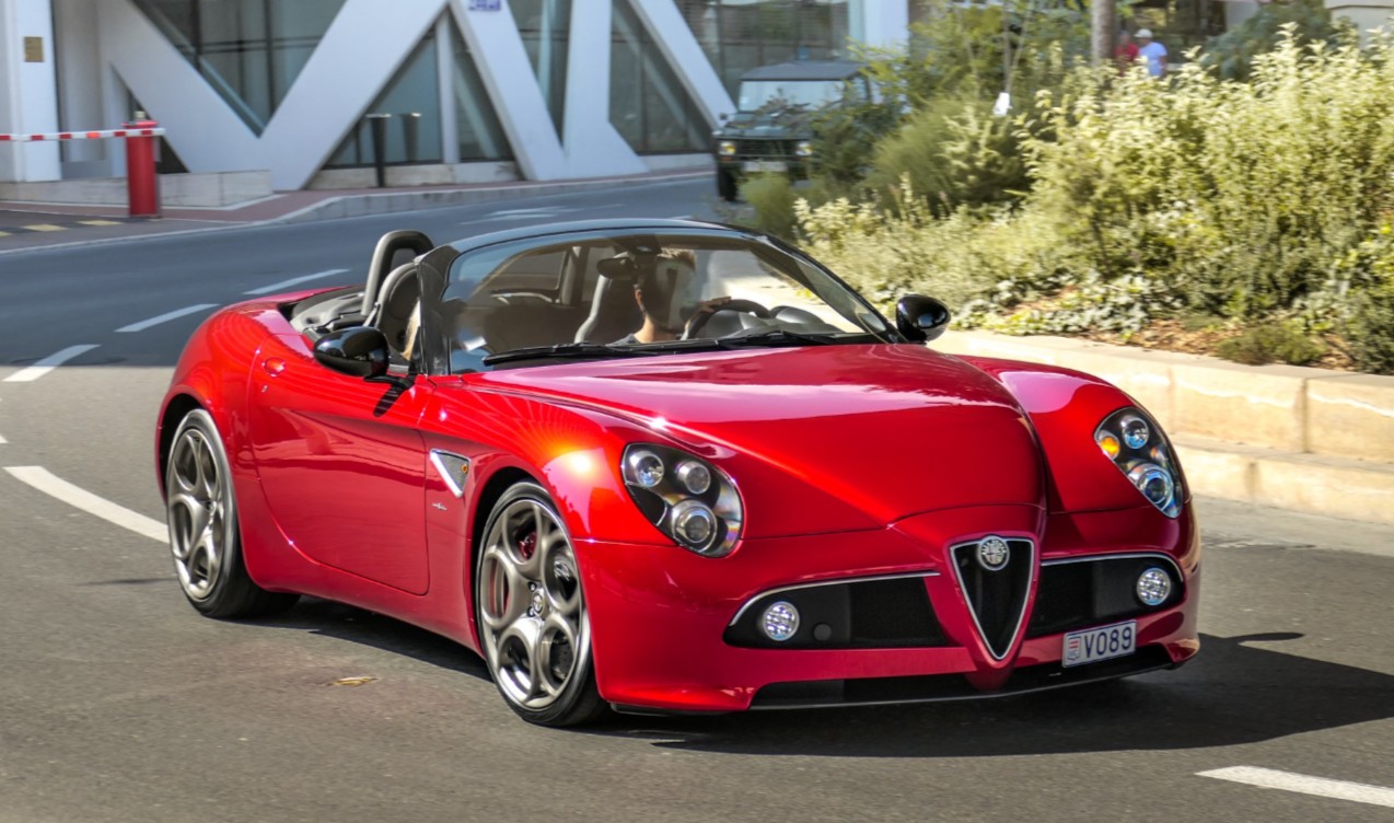 V089, Alfa Romeo 8C Spider (952), 2008–2010