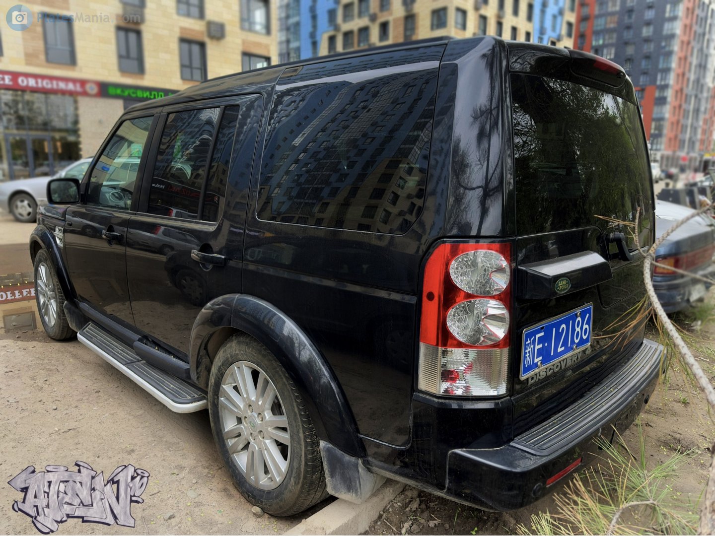 新E·12186, Land Rover Discovery 4th gen (LR4) (L319), 2009–2016