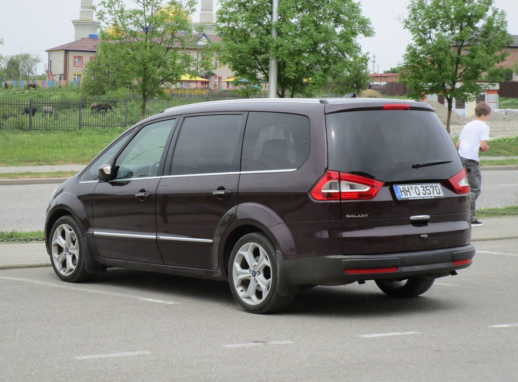 HH O 3570, Ford Galaxy 2nd gen (WA6), 2006–2015