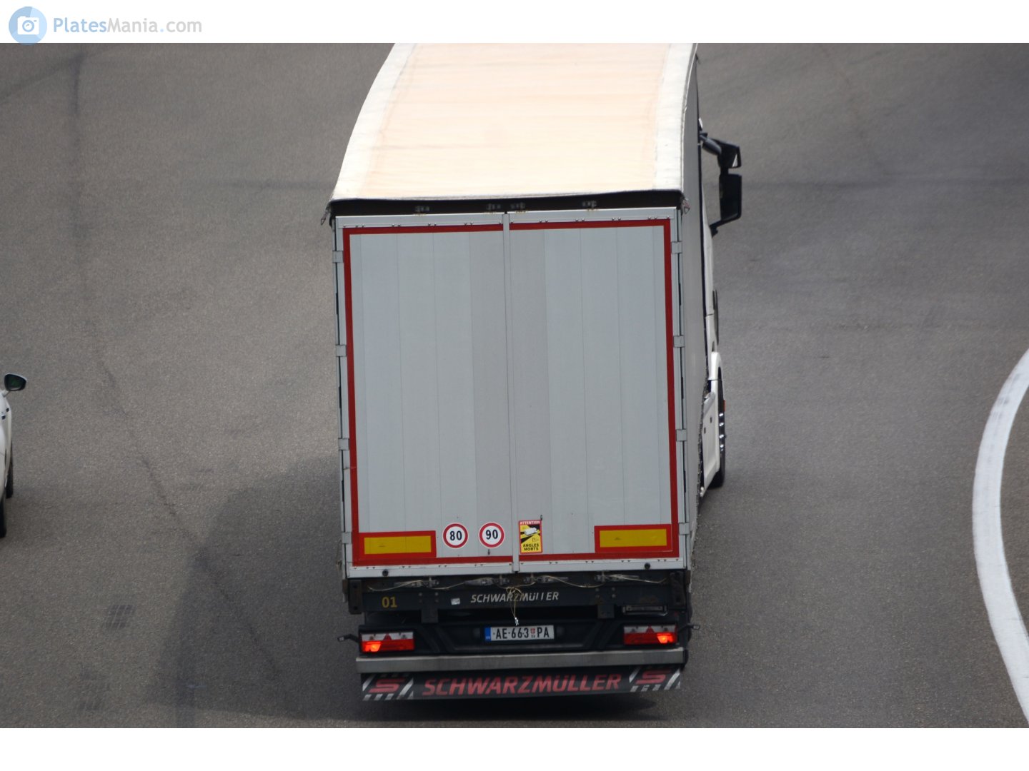 AE-663 PA, Schwarzmüller 