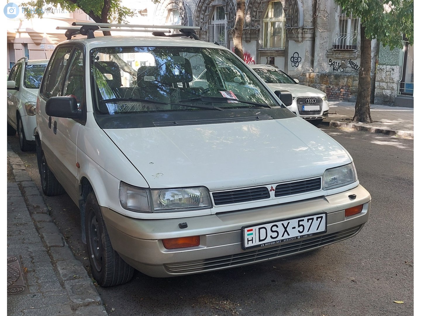 DSX-577, Mitsubishi Space Runner 1st gen (N10/N20) 1991–1997