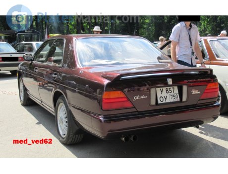 у857оу750, Nissan Gloria