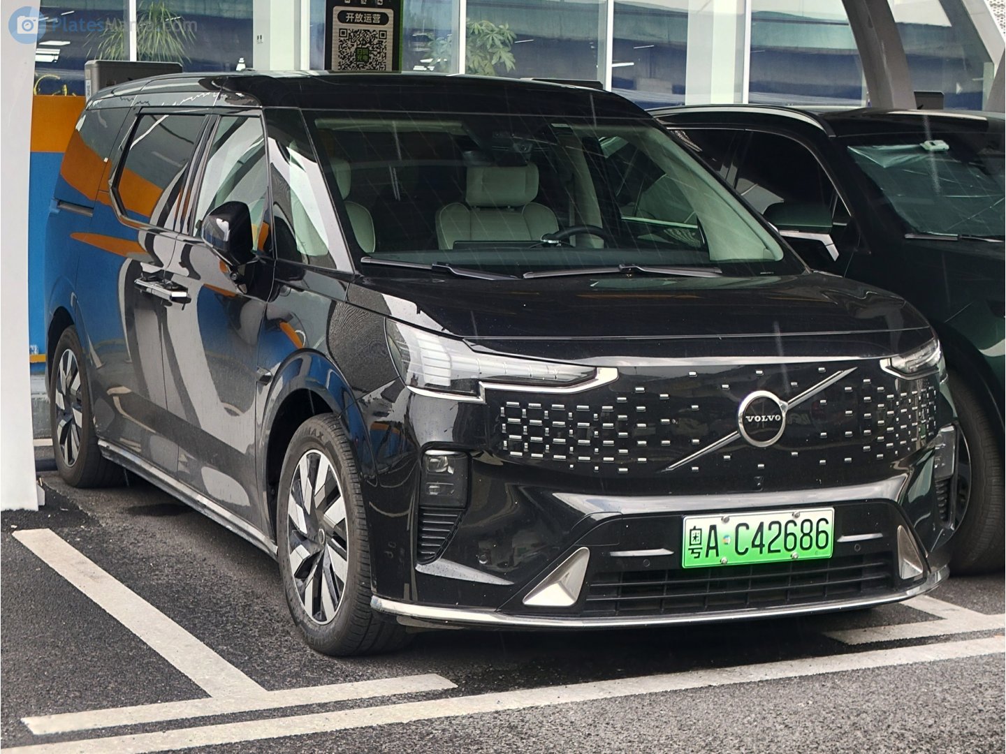 粤A·C42686, Volvo EM90 1st gen, 2023–