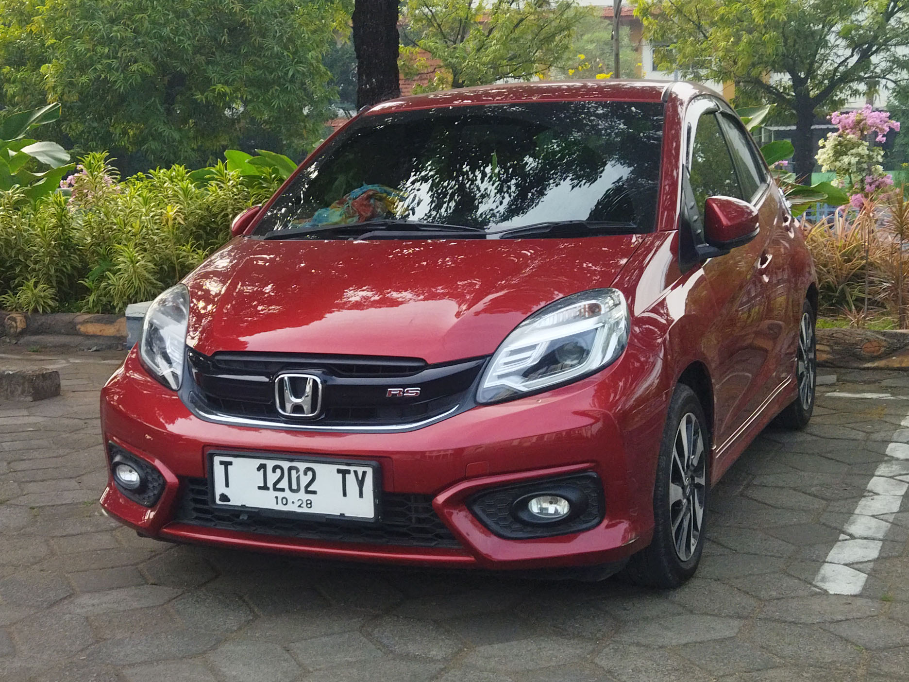 T 1202 TY, Honda Brio 1st gen Hatch (DD1/DD2), facelift, 2016–2020
