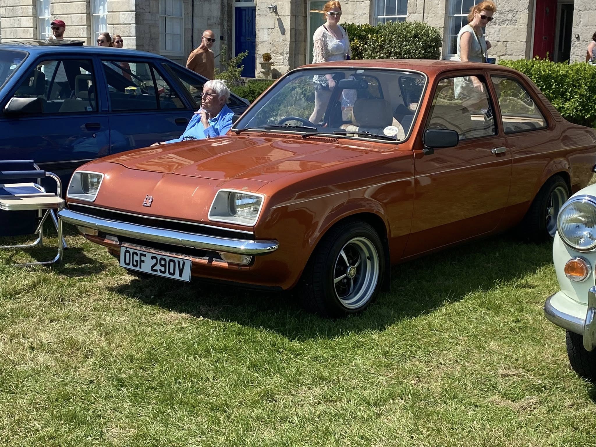 OGF290V, Vauxhall Chevette 1st gen 2-door Sedan, 1976–1983