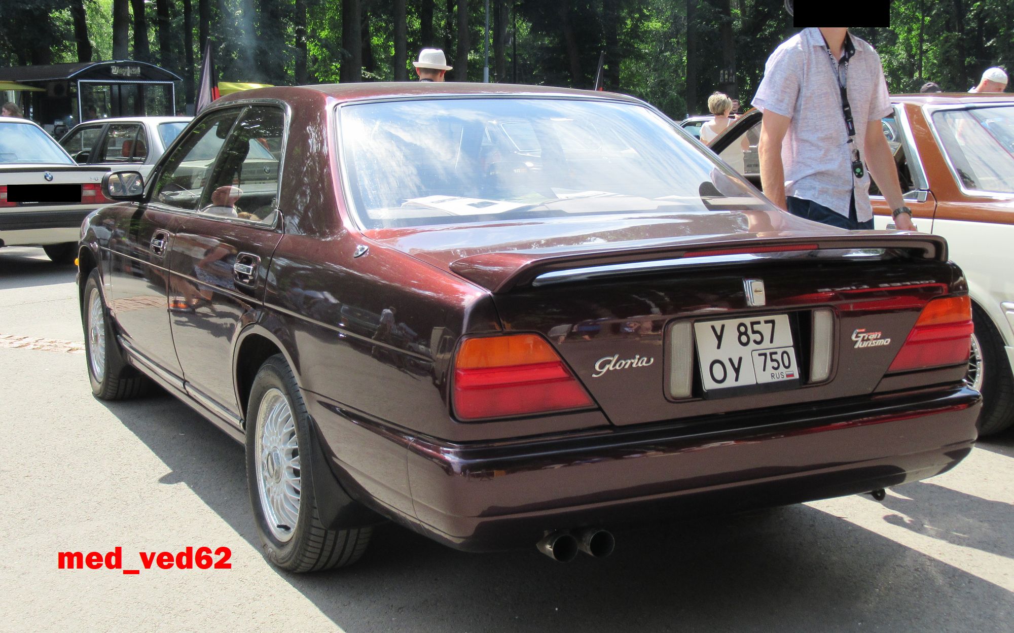 у 857 оу 750, Nissan Gloria 9th gen (Y32), 1991–1995