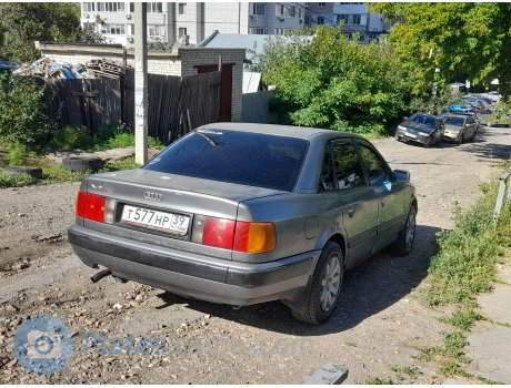 т577нр39, Audi 100