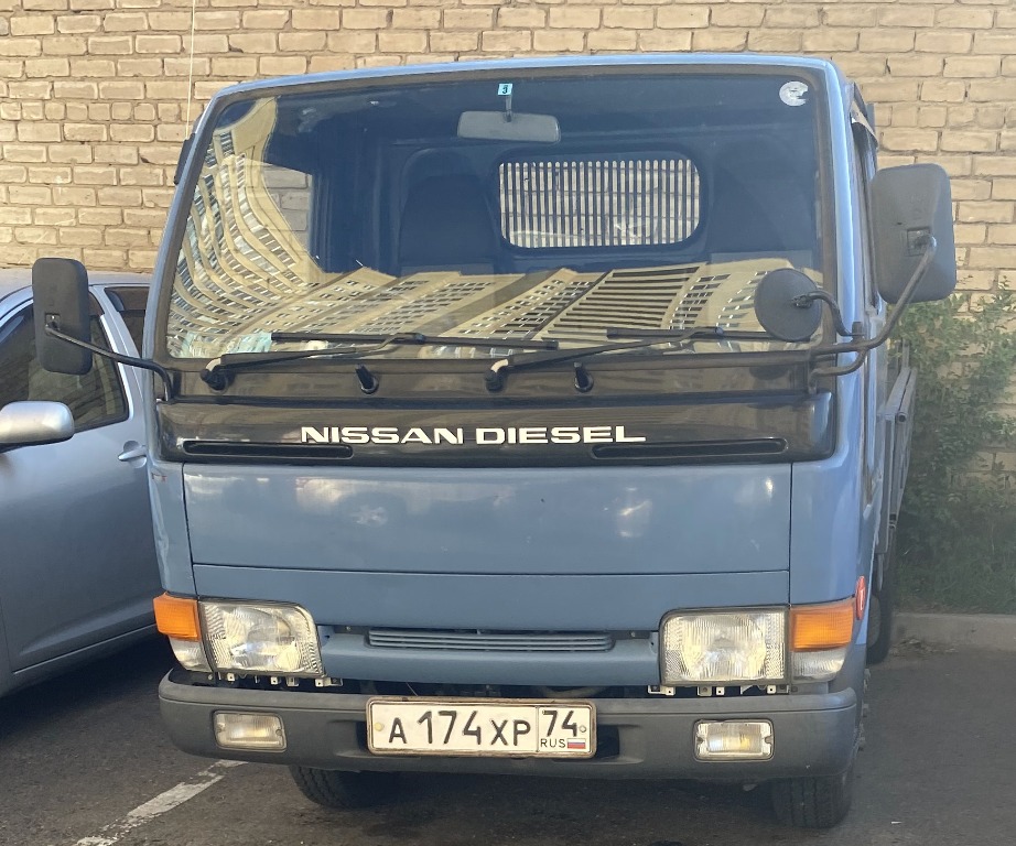 а 174 хр 74, Nissan Diesel Condor 1 ton Light 2nd gen 10/15 (F23), 1995–2007