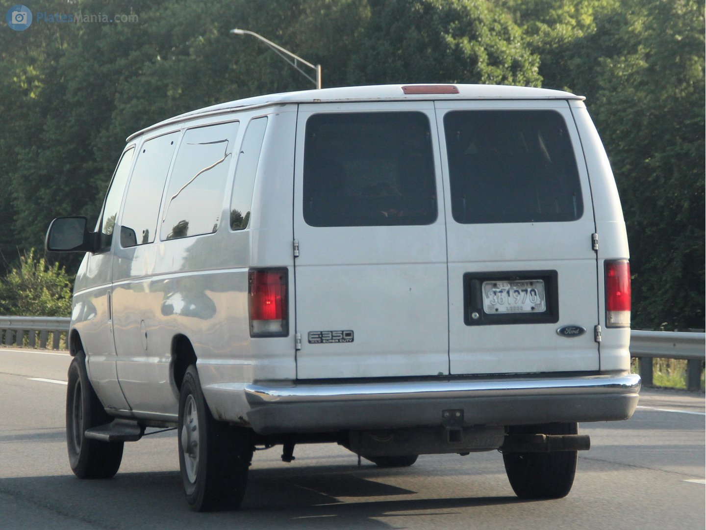 381970, Ford E-Series 4th gen, 1991–2007