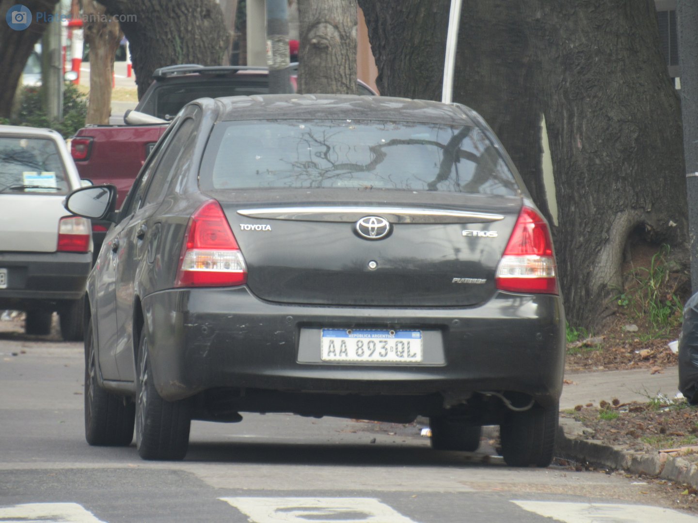 AA 893 QL, Toyota Etios 1st gen Sedan (AK10), 2010–2016