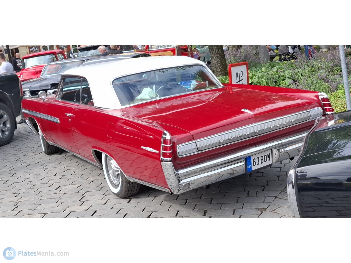 63 BON, Pontiac Bonneville 3rd gen 1964 2-door Hardtop (2847; B-body), 3rd facelift, 1963–1964
