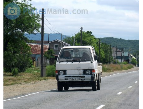 т120хн25, Nissan Vanette