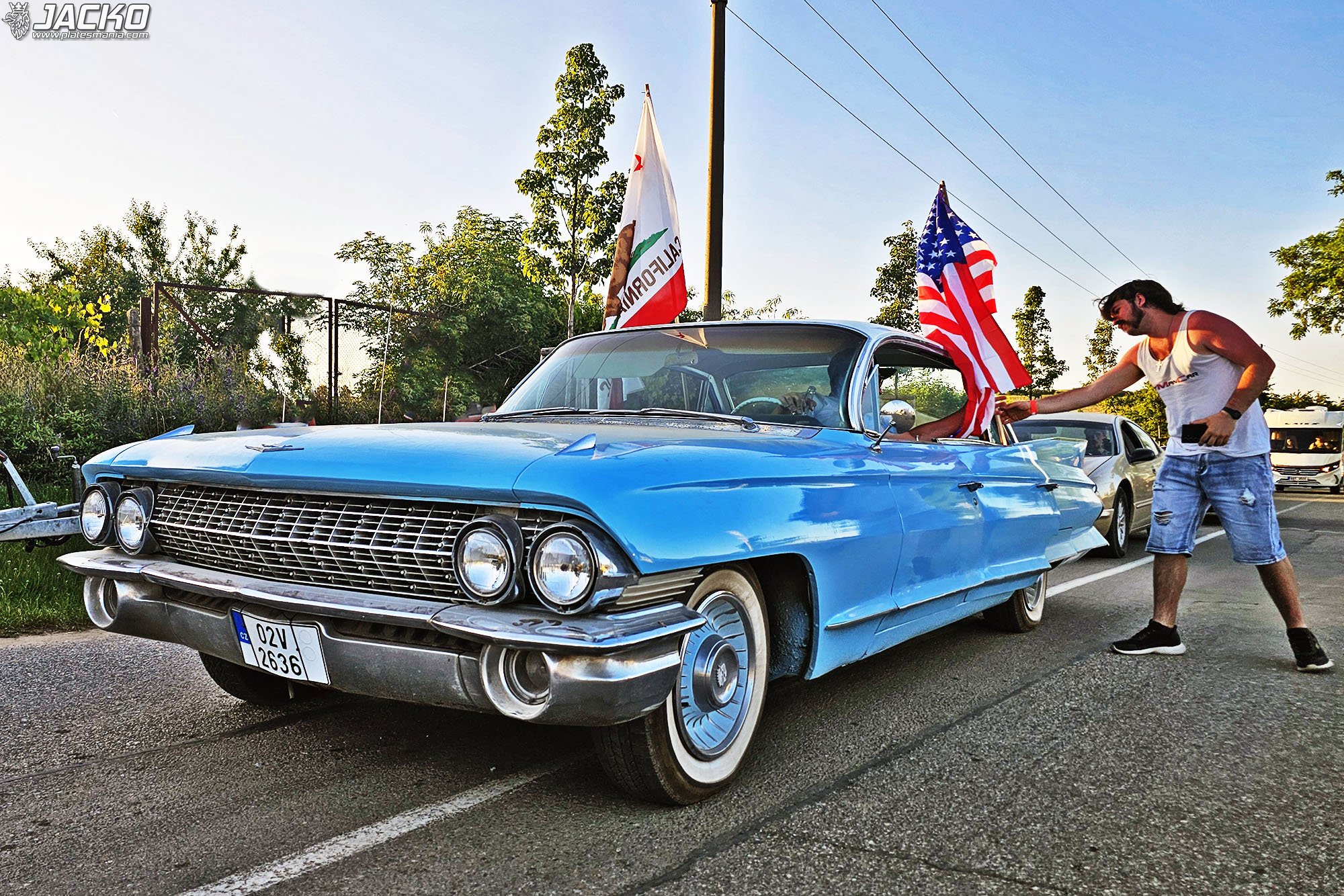 02V 2636, Cadillac DeVille 2nd gen 1961/1962 4-door Hardtop (6339/6329/6399), 1960–1962