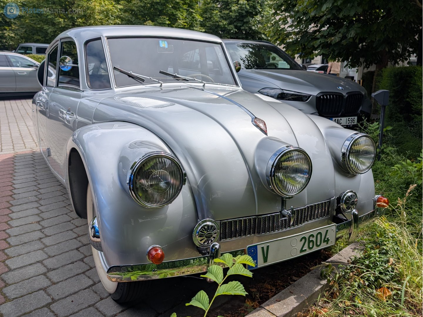 V 2604, Tatra 87 1st gen, 1936–1948