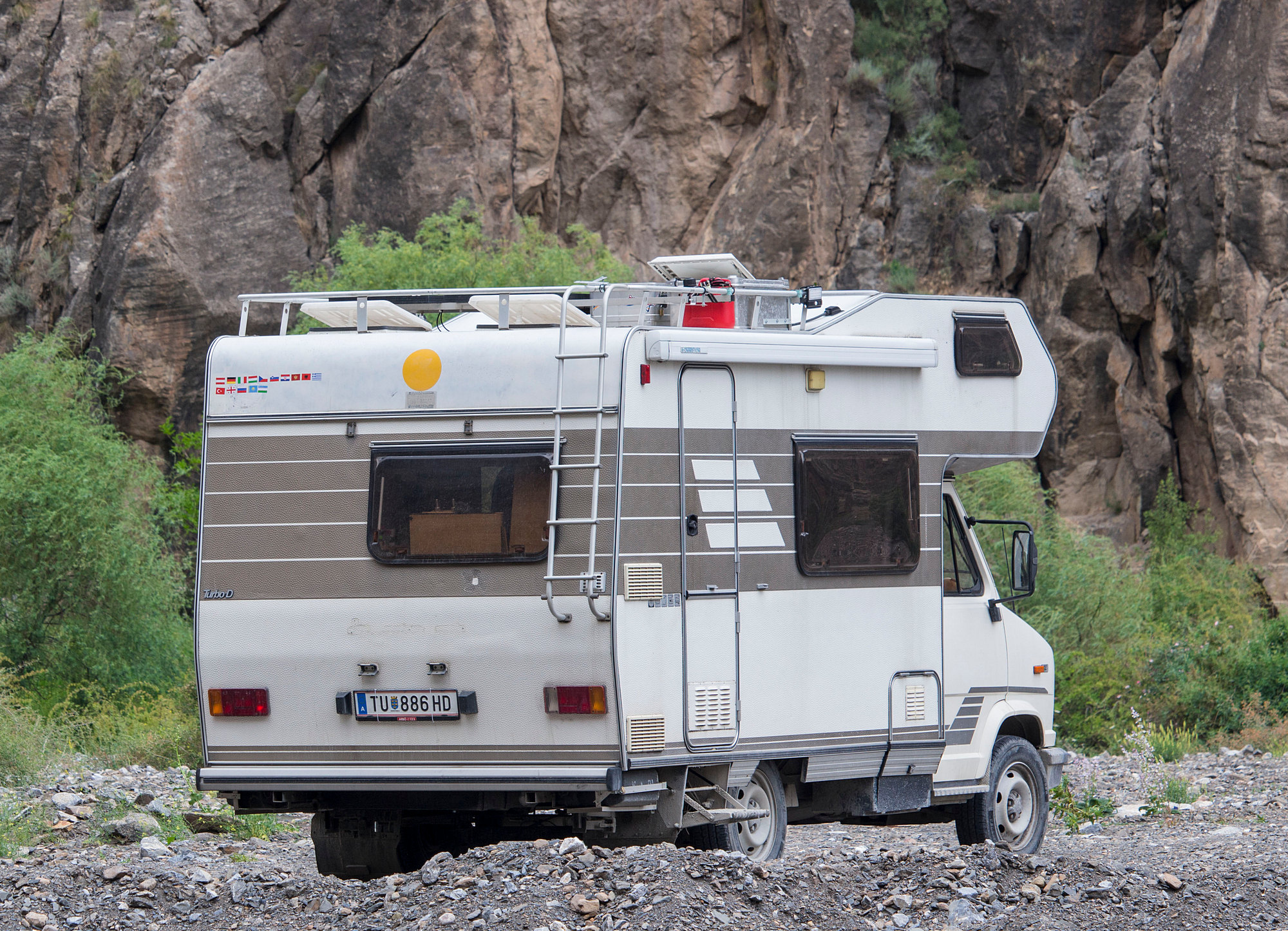 TU 886 HD, Hymer Camp 