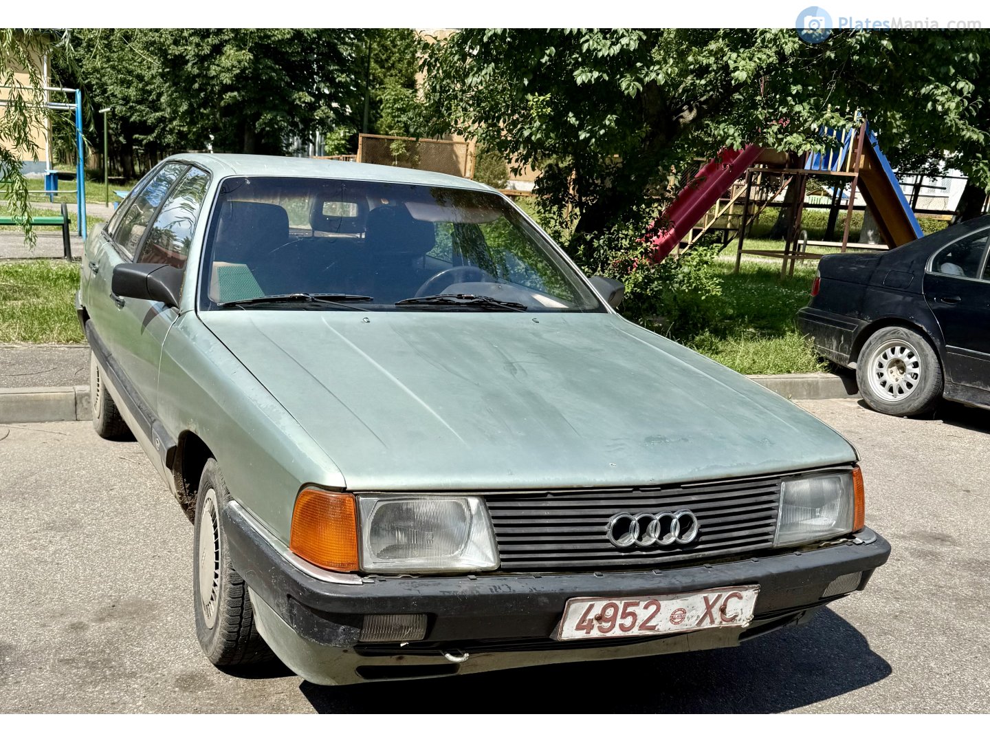 4952 XC, Audi 100 3rd gen Sedan (C3/44), 1982–1991