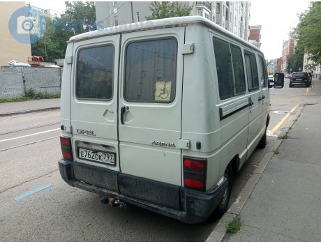 е762ок797, Opel Arena