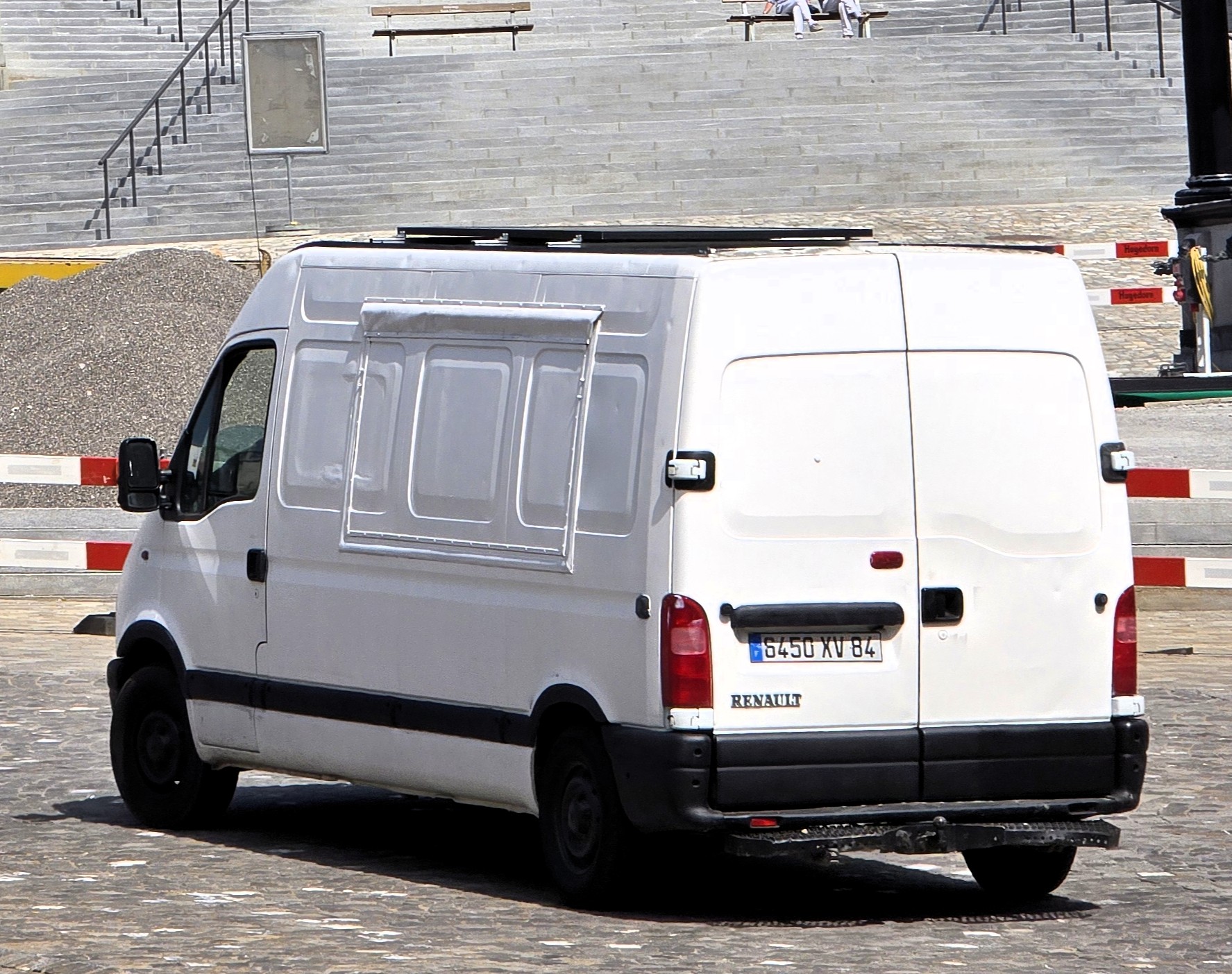 6450 XV 84, Renault Master 2nd gen Van (F70), 1997–2003