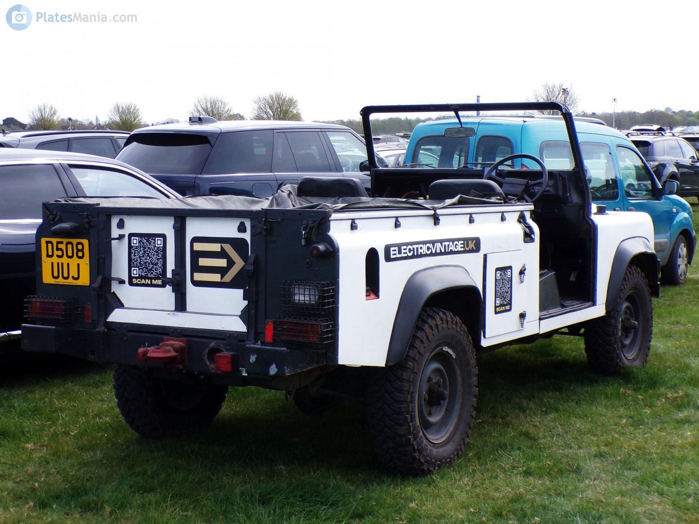 D508UUJ, Land Rover Defender 1st gen 110