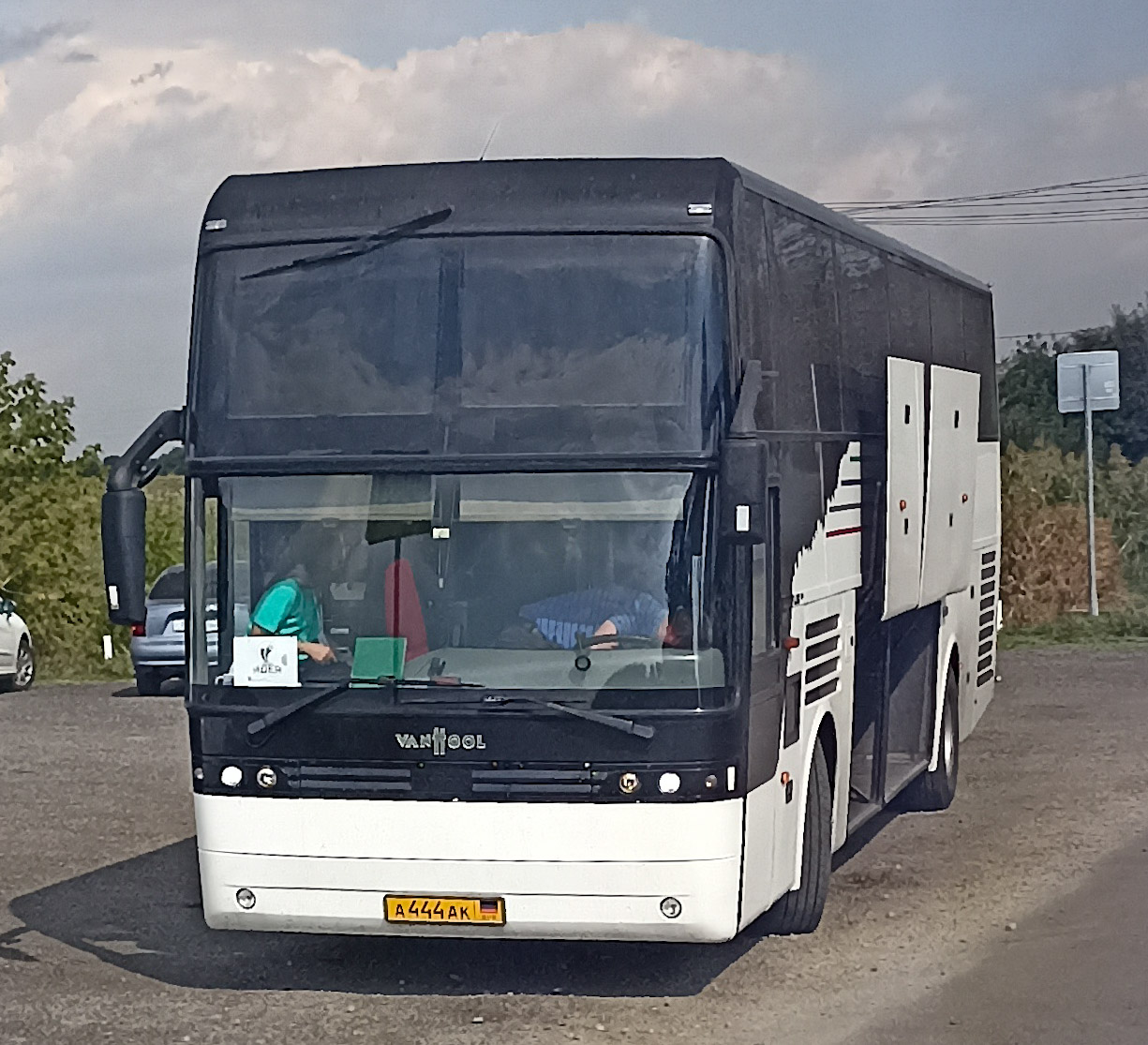 а 444 ак, EOS 200 