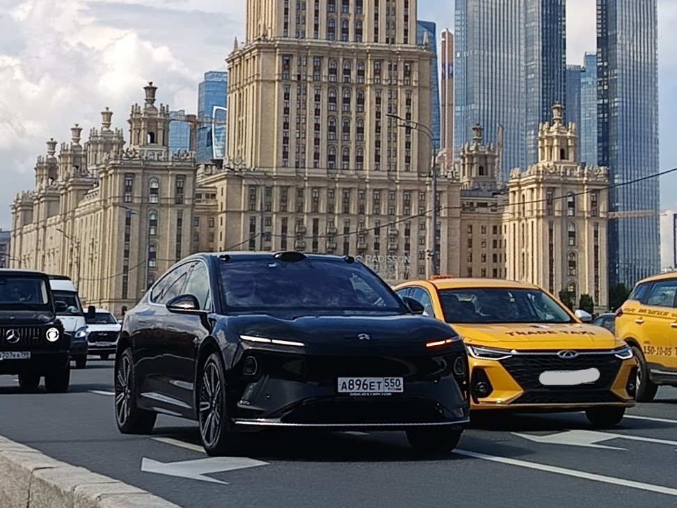 а 896 ет 550, NIO ET9 
