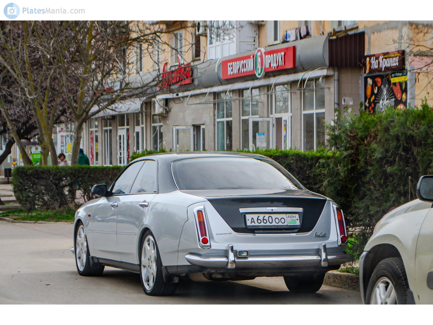 а 660 оо, Mitsuoka Galue 2nd gen (Y34), 1999–2005 (based on Nissan Cedric)